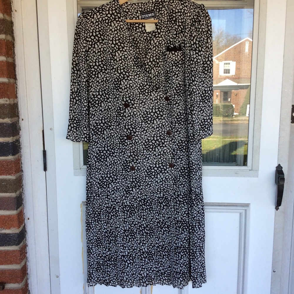 Vintage Items Double Breasted Pleat Bottom Dress!